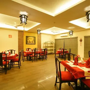 Hotel Super Townhouse Mookkannoor Tourist, Angamali